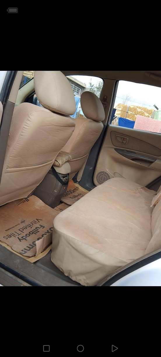 من رخصت الادمن توسان 2010 واسط السياره متجايه على صفحة عكس السايق مكينه وكير بحاله. جيده. تخم تاير  كهربائيات  حداديه. باتري جديد  للاستفسار  ***********
