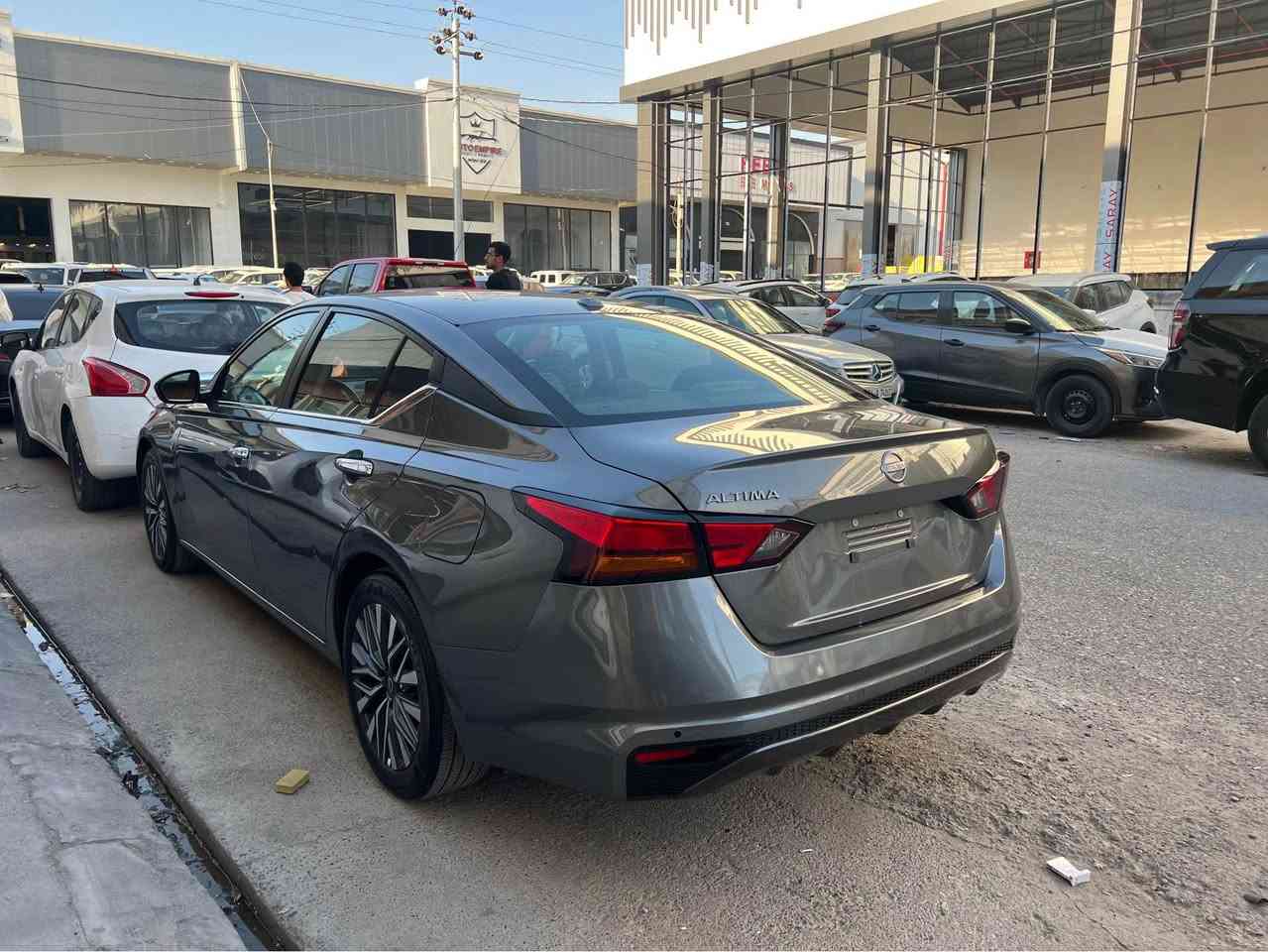 نيسان التيما ٢٠٢٥
مواصفات SV معروفة
بةصمة باب بةصمة
شاشة وسط
رادارت
كشن كهـرباء

بجم و خلف كبس
بدون ارباك بدون دواخل

جاملغ و باب سكن خلفي مصبوغ
باب سكن كلير امريكا

شوية PDR بل قمارة

1N4BL4DV8SN373442
سعر ١٤٥ و مجال
مكان اربيل
*********** أربيل, العراق

