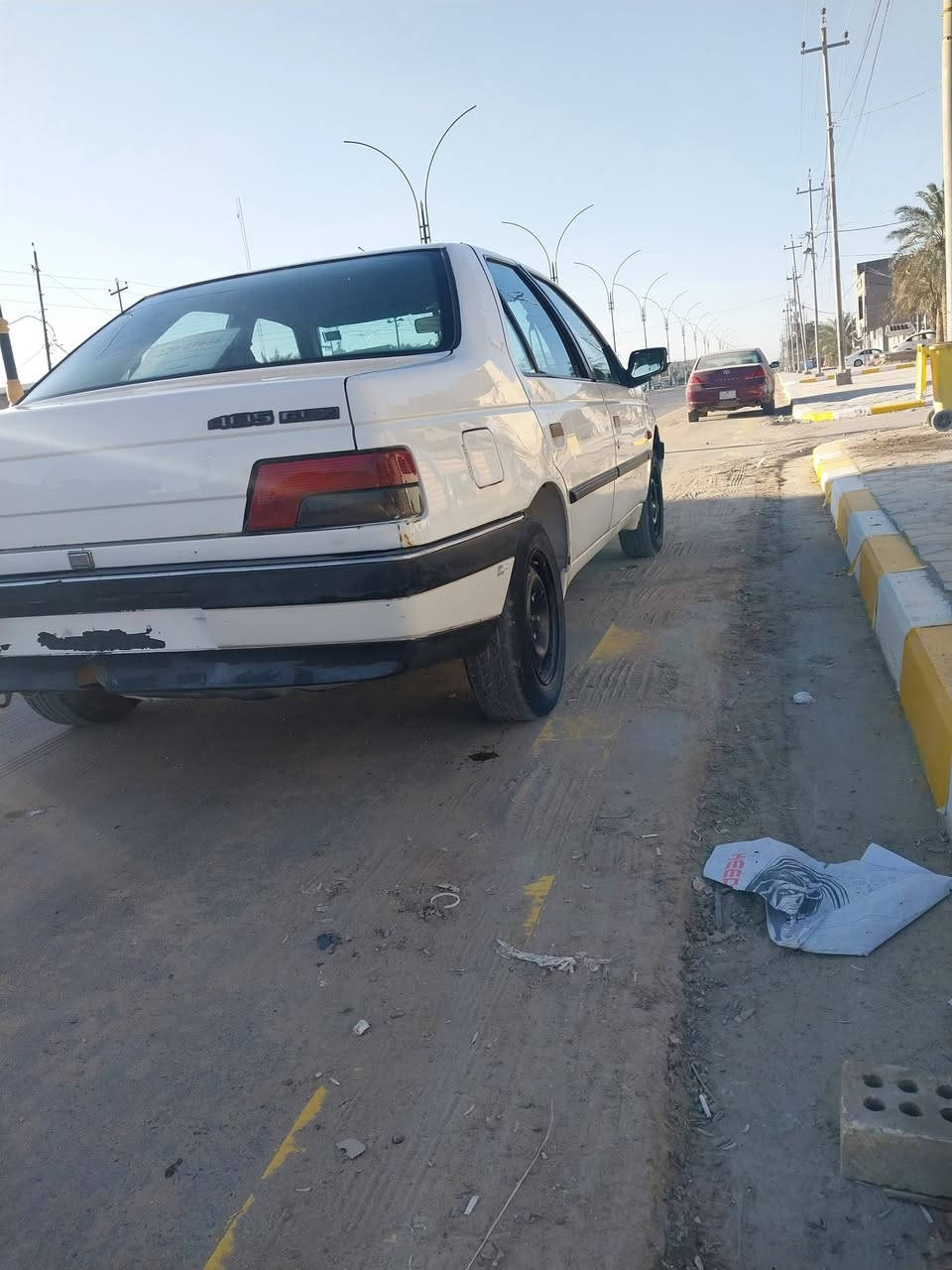 السلام عليكم 405 مديل 2010 رقم ذي قار انكليزي مكفوله جديده ما عايزه برغي كهربائيات جديده مكينه خير من الله مكفوله حداديه 100بل 100 ما متواجد على الفيس الاستفسار على الرقم ***********
