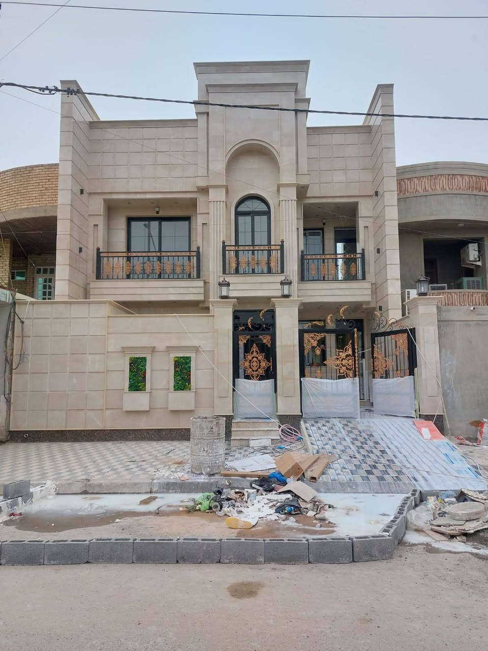 #كادر_ابوهبه متخصص بعمل الواجهات الحجر والمرمر
موقع العمل الفلوجة👇
للتواصل على الارقام التاليه
***********
***********
***********
