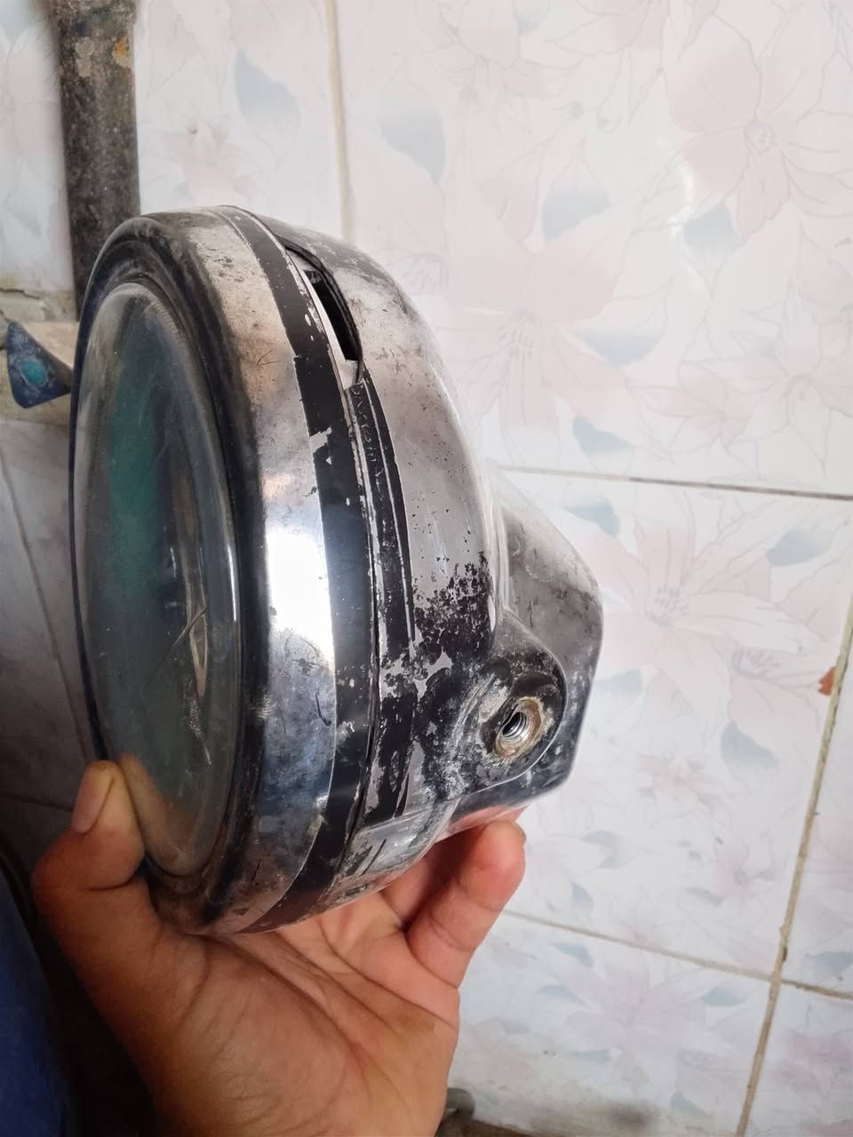 سلام عليكم غراض ستوته للبيع كلمن وسعره 
***********
