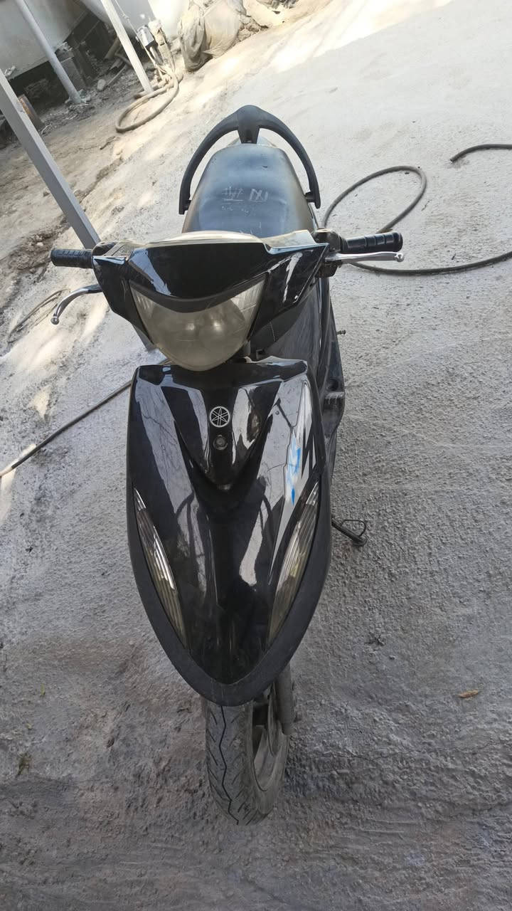 السلام عليكم 
دراجة ماكس بوشة محورة 55 كهربائيات كلها شغالة السعر 400 وبيها مجال مكاني بابل الاسكندرية رقم الهاتف 

***********
