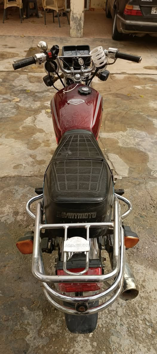 تايكر 22 اوراق كامله مكينه خير من الله مابي كل نقص بس قبق زنجيل مكان تقاطع الساده خاص ما جاوب السعر 425 وبي مجال ***********
