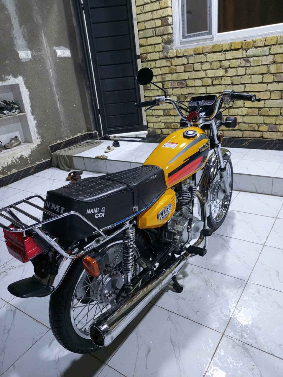 سلام عليكم اصلي شلامجه موديل 23 بشهر ال11 كفاله عامه من كلشي من الفتح والتبخير والتنقيص شرط الفحص ماطور جديد اوراق 4 مكاني كوت شراي اتصل ***********
