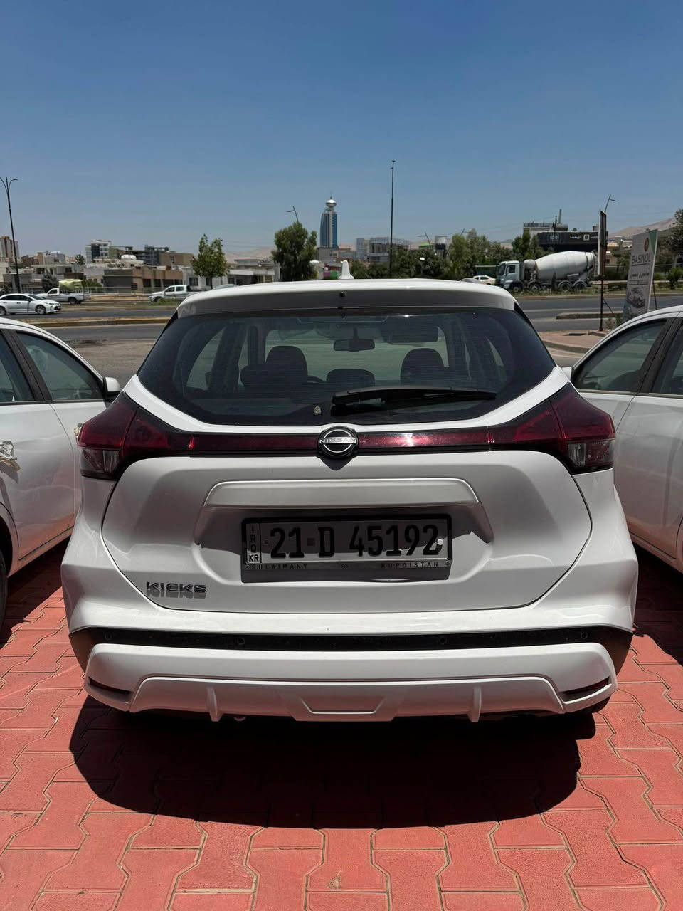 نیسان کیکس سفر کیلۆکەتر 3ساڵ زەمان شەریکە سیرڤس ٣ساڵ بە خۆڕای کامل ئەشیای خۆێ ڕەقەم کراوی حازر.ژم*********** Singapore

