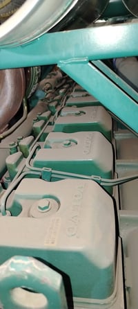 مولد ٤٠٠kVA • فولفو سويدي ٦سلندر • اقل من ١٠٠ ساعة