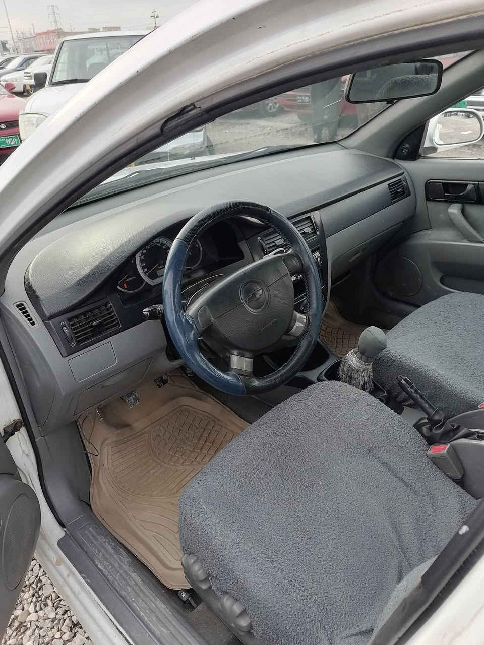 سلام و علێکم
ئۆپترا مۆدێل 2005گێڕ عادی قفڵ مە رکە زی جام کارە بای دوو پە ڵە بۆیاغ بێدە عم بێلێدراو تە بریت ساردوو گە رم بە شە رت چوار تایە ی لۆک پاتری لۆک کووشن بیلاد گاعی تازە کرە بای و ناوشاشە و هە مووگیانی کار دە کات  ئاڕم پلاستیک ئاڕم و ئە ولیات بە شە رتی دایرە ی مروور،
***********
