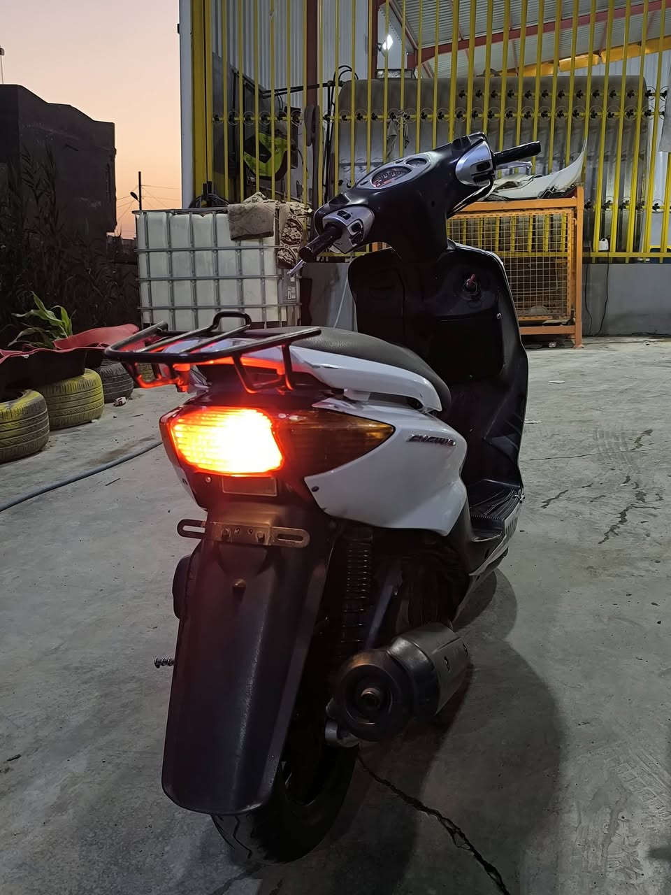 سلام عليكم سكنس 110خطين ياباني حساس دراجه كفاله عامه لسعر550 وبيه مجال شي بسيط لعنوان ديالى هبهب الرقم***********
