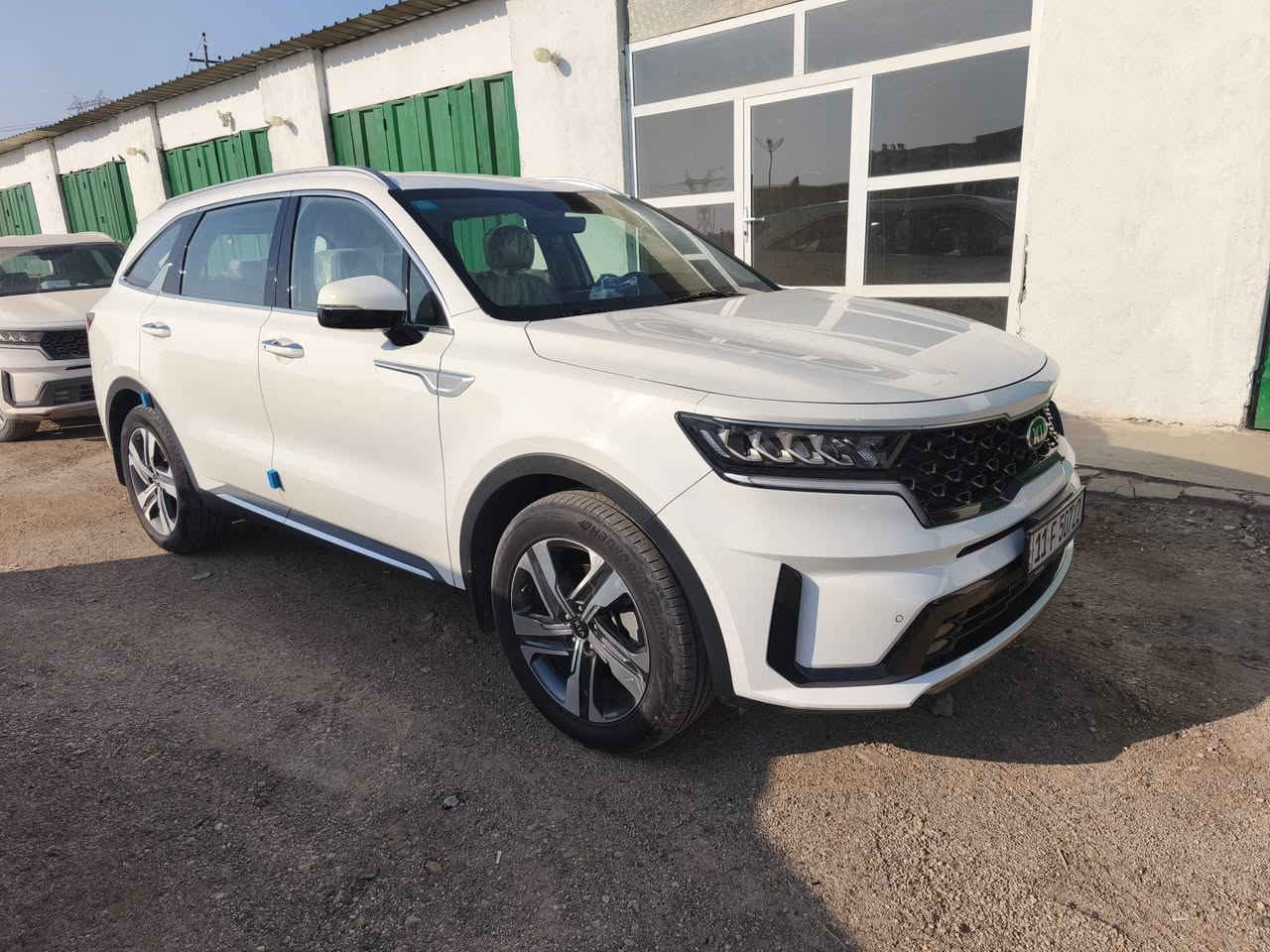 للبيع | سورنتو 2021 خليجي
السلام عليكم

سيارة كيا سورنتو 2021 خليجي

مكفولة من صبغ وتبديل وبارد كفالة عامة

🚗 المواصفات:

▫️محرك 6 سلندر 3500
▫️العداد: 71 ألف كم
▫️بصمة تشغيل
▫️بصمة أبواب وصندوق
▫️تشغيل عن بُعد
▫️كشنات كهرباء
▫️3 قطع تبريد
▫️7 مقاعد
▫️لد أمامي وخلفي
▫️حساسات أمامية وخلفية
▫️كاميرا + شاشة
▫️دشبول ديجيتال
▫️فول تحكم سترين
▫️أنظمة قيادة متعددة
▫️بردات خلفيه بلاديه
▫️إشارات بالمراي + شفط وترحيب عند الاقتراب
▫️أريل نفيكيشن
▫️جميع المواصفات عدا البانوراما
وبيها بعد مواصفات
💸السعر 279$ 
📍 المكان: بغداد

📄 رقم بغداد باسمي – تحويل مباشر

✨ السيارة نظيفة وجاهزة للفحص

📞 للاستفسار الجاد فقط

يرجى الاتصال ***********

                     ***********
