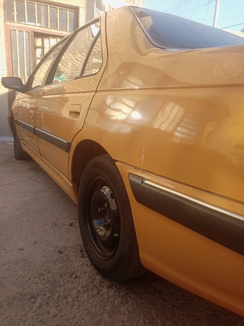 يالله سلام عليكم شباب بيجو بارص للبيع موديل 15 بغداد بسمي هيئه غرامات مصفره بيهه جاملغ ايمن فقط كير مكينه جدد  خير من الله صدر امامي خلفي جديد تخم تاير وتخم ويل جديد كهربائيات كله شغاله تدفع تبريد شغالات وخير من الله غرفته كما موضح كدامكم جديده مسجل وسماعات دمام يخبلن كيجاته كلهه شغاله  اليساره خير من الله #السعر43 وبيهه مجال العنوان بغداد البياع تقاطع درويش وهاذ رقمي *********** ولمو شراي ليتعبني السوك كلشي بي
