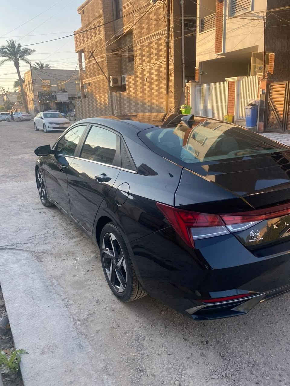 النترا ٢١ واردة امريكي محرك ٢٠٠٠دوش ماشيه ٥٢الف كيلو متر حادثها جاملغ وبنيد ايرباك دشبول وبيها شوية شخوط
فول مواصفات
رادارات 
شاشه ديجتل 
فتحه سقف 
سستم صوت 
هاند بريك بصمه 
تشغيل عن بعد 
شحن لاسلكي
اشاير بلمري 
لد خلفي 
كشن كهرباء تبدفئه تبريد كشنات 
ويلكب 17
السعر ١٤٠ وبيها مجال بسيط 
المكان بغداد حي الخضراء للتواصل ***********
