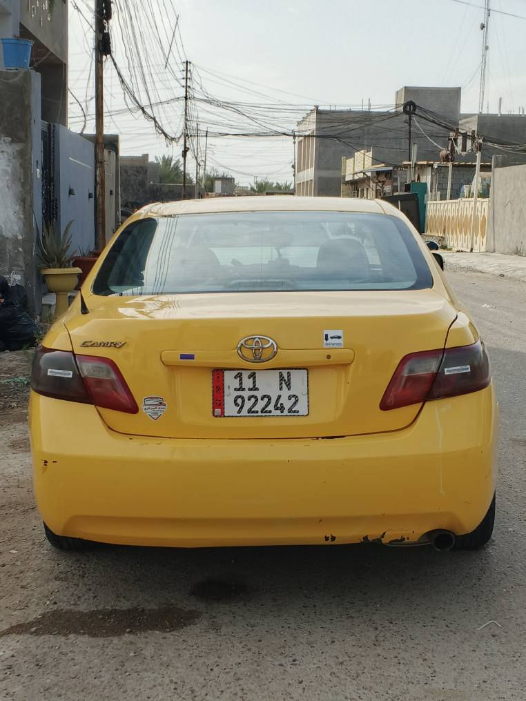 سلام عليكم 
كامري 2007 سنوية لل 29 بسمي مكينة 2400 السيارة جاهزة كير ومكينة وتبريد حدادية نص عمر حادثها جاملغ وبنيد السيارة نظيفة وكشرها حلو بيع او مراوس السعر 73 بيها مجال بسيط مكاني بغداد حي الجهاد رقمي /*********** بي وتساب خابر ودلل بغداد, العراق
