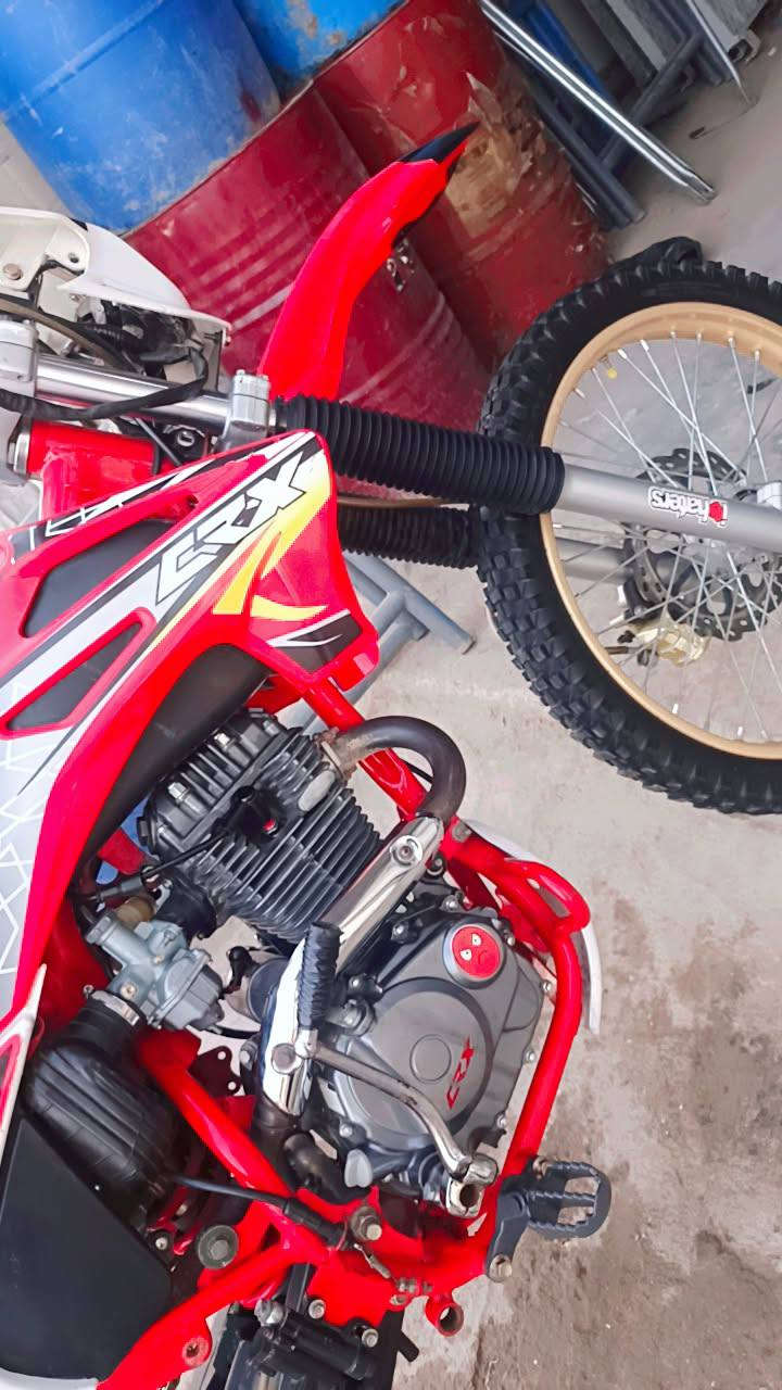 سلام عليكم دراجة قفاز cRX موديل 23اوراق اسكنر اصلي دراجة جديدة كلش مكينة 300سيسي شلعة اشك الكاع فول معدل مكاني دوانية سنية سياحي شراي تعال خاص


**إذا كنت صاحب هذا الإعلان وتريد حذفه لأي سبب، رجاءا أرسل رسالة إلى الدعم الفني**