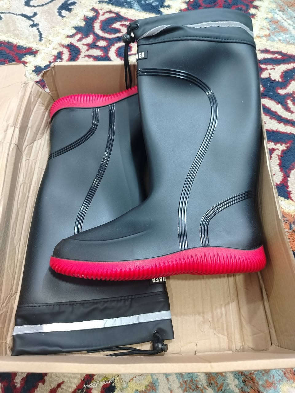 حذاء عمل جديد بالكارتون
قياس 44
اكتب سعر مع التوصيل وتدلل
للتواصل وات ساب
***********
