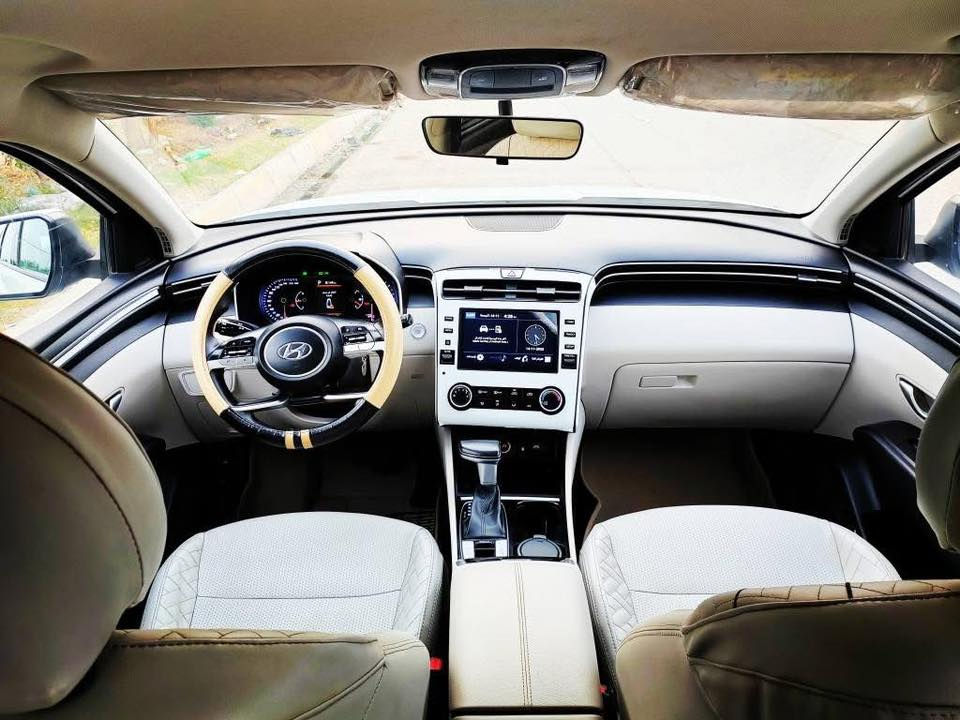 توسان خليجي 2023 للبيع
ماشية 49 الف 
داخل ابيض جلد 
ويل 19 
بصمة وتشغيل عن بعد 
بيها بارد مكانات 
مكفولة من الصبغ
السعر 210 وبيها مجال 
مكان السيارة بغداد وديالى 
***********
