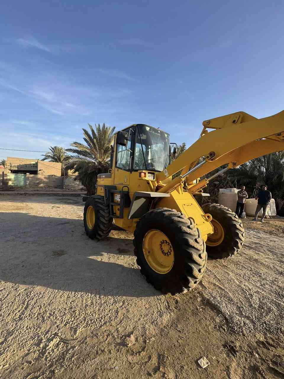 تحياتي للجميع 
شفل كوماتسو حجم 100 كفاله عامه دخول جديد امرقم نجف 
 تسجيل 2011 مكينه 4 گير ميكانيك  تخم تاير! الشفل كله مشروط على اخر حبايه ! المكان الديوانيه السعر 330 $
***********
***********
