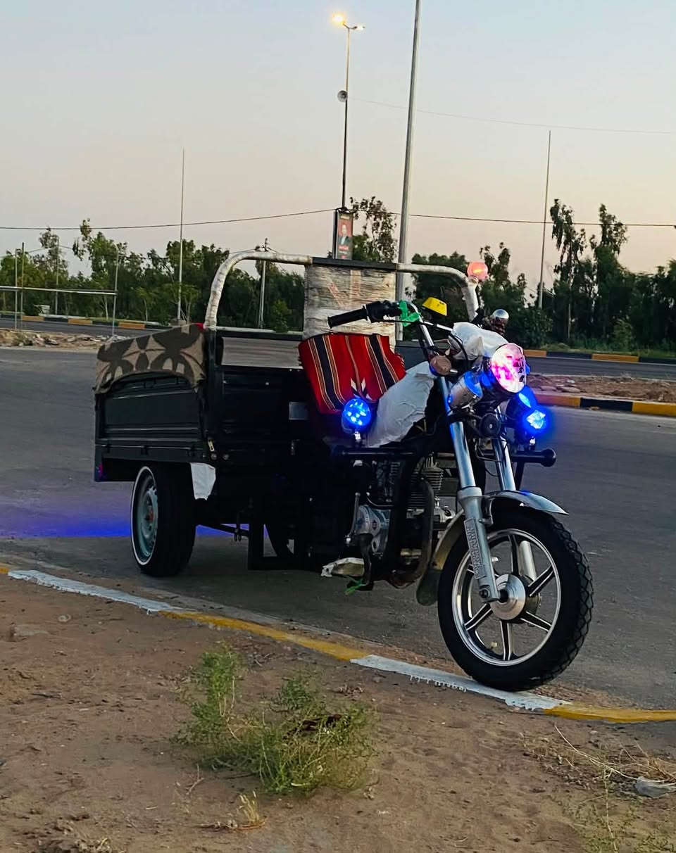 سلام عليكم ستوته للبيع موديل ٢٢ ستوته نضيفه كهربائيات كله شغاله شلف هندر تخم تاير بيها سبيرها مانازل مستعجل عل بيعه كربلاء طريق نجف 
***********
