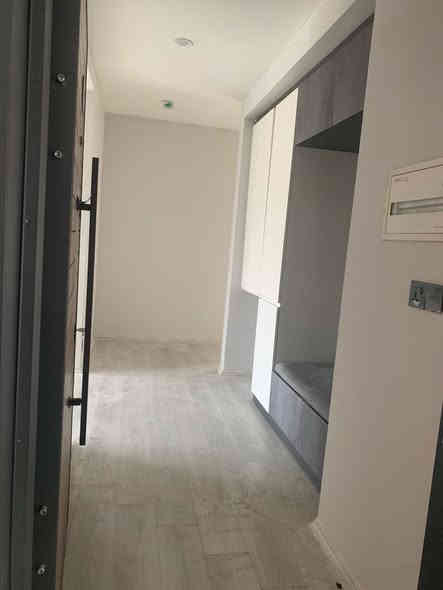 🏡 🤝 شقة فارغة للأيجار في أربيل - مجمع ژيان ستي_ خلف مدينة العاب ماجدي لاند

✨ المساحة: 150م²
📍 جميع الخدمات متوفرة داخل المجمع:-
 🌳حدائق عامة والعاب للاطفال 🌿 مطاعم وسوبر ماركت + 🚗 كراجات امام كل بناية

🔑 تفاصيل الشقة:
 • 🛌 3 غرف نوم واحد منها ماستر
 • 🛋️ صالة  
🍳 مطبخ
 • 🚿 مجموعة صحيات•

📍 موقع المجمع:
 • على طريق ماجدي مول - شارع كويه _ خلف مدينة العاب ماجدي لاند

📞 للاستفسار اكثر الاتصال على الارقام التالية
 ***********
***********

✨ ✨ السعر 500$ قابل للتفاوض✨ ✨
