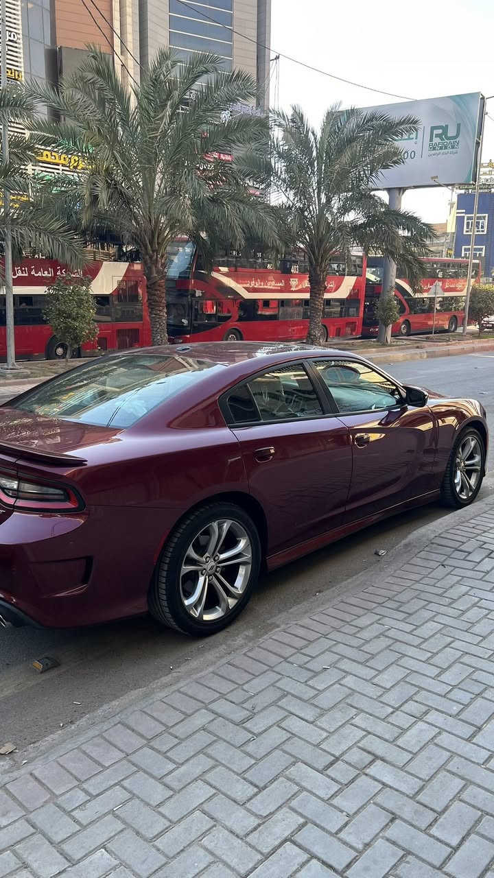 (جارجر موديل 2022 GT PLUS جيتي بلاص )
‏(‌‎ خليجي وكاله هارلم ام ضمان داخل احمر ) 
‏‌‎( المحرك : 6V 3600. ) 
‏‌‎(سياره كفاله عامه لا صبغ ولا بارد ) 
‏‌‎العداد : 17 الف ميل شرط الفحص  ( سياره جديده ) 
‏‌‎(سياره بلاديه كله علا ايدي من الزيرو )
‏‌‎(لون كرزي داخل احمر بلادي ) 
( رقم بغداد بسمي الجديد تحويل ثاني يوم )
‏‌‎المواصفات :
‏‌‎* نسخة  GT PLUS
‏‌‎* نقطة عمياء . 
‏‌‎* حساسات خلفية . 
‏‌‎* شاشه كبيرة مع نظام ملاحة نفكيشن GPS .
‏‌‎* سستم صوت الپاين مع سماعات پريميوم .
‏‌‎* ويل قياس 20 انج . 
‏‌‎* مصابيح امامية زنون . 
‏‌‎* كشافات الضباب زنون .
‏‌‎* فتحت سقف (سلايد) . 
‏‌‎* مقاعد رياضية من الجلد الفاخر . 
‏‌‎* المقاعد الأمامية كهربائية . 
‏‌‎* ذاكرة لحفظ وضعيات الجلوس (ميموري) . 
‏‌‎* مقاعد أمامية تبريد وتدفئة . 
‏‌‎* تشغيل عن بعد . 
‏‌‎* ستيرن كهربائي . 
‏‌‎* تدفئة ستيرن . 
‏‌‎* محدد سرعة . 
‏‌‎* تلفون بلوتوث . 
‏‌‎* كاميرا خلفية .
‏‌‎* مرايا متحسسة للاضاءة العالية .
‏‌‎* كير شفتر بالستيرن . 
‏‌‎* دخول ذكي (بصمة) .
السعر  320 $ وبيه مجال 
*********** مكاني بغداد حي القاهرة
