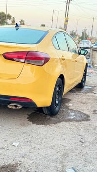 للبيع كيا فورتي مديل 17بيه تبديل بس بنيد تصل عل هاذ رقم 07739145504