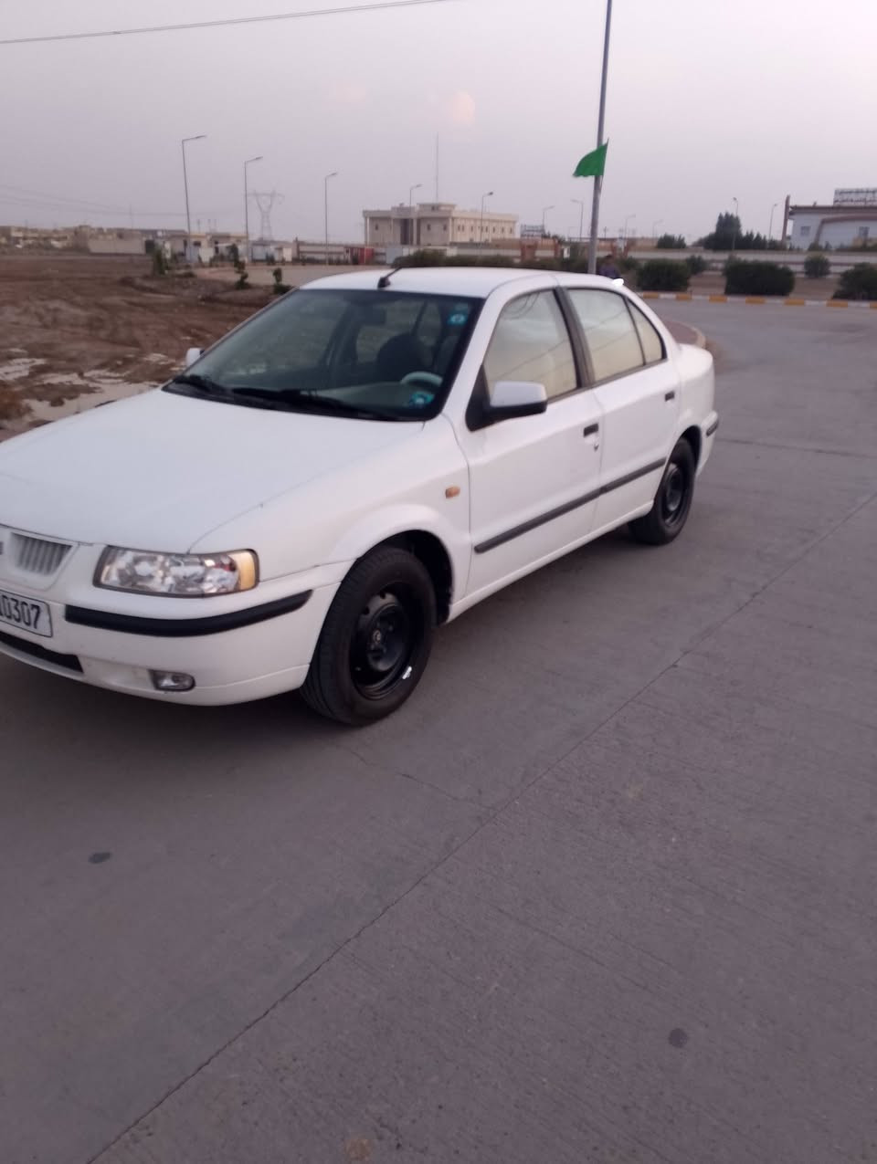 السلام عليكم سمند موديل 2012 كرستال كفاله عامه من الضربه وتبديل والصبغ كير مكينه  مكفولات حداديه جديدة تخم تاير كهربايات كله شغاله تبريد ثلج السنويه جديده ورقام جدد السيارة مابيه نقص برغي السعر 47 وبيه مجال قليل مكاني ميسان رقمي ***********
