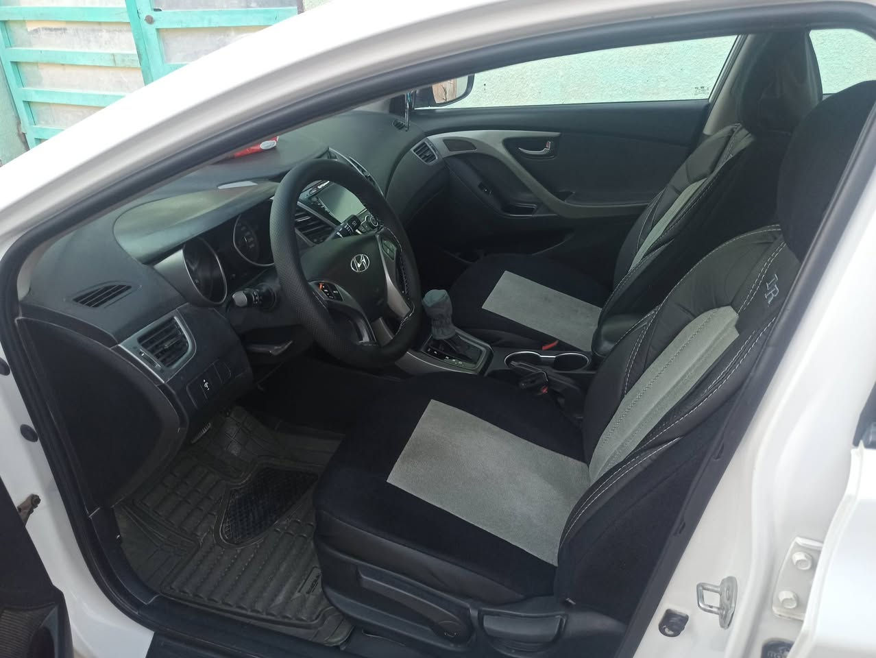 السلام عليكم النتره موديل 2015 للبيع
سياره جاهزه من كلشي 
ماعده صبغ الواضح بلدوسه
السياره مكينه 1800
سياره فول عده البصمه
جلد لونين ابلاد رقم بابل 
بسمي للعلم السنويه صاقطه
*********** 
السعر 133
