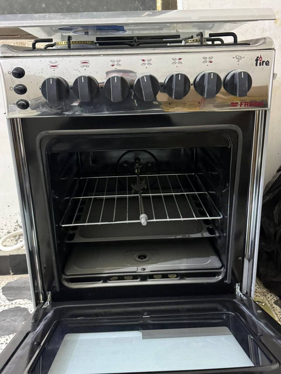 للبيع غراض بيت جدد غير مستخدم شراي يتصل ***********
