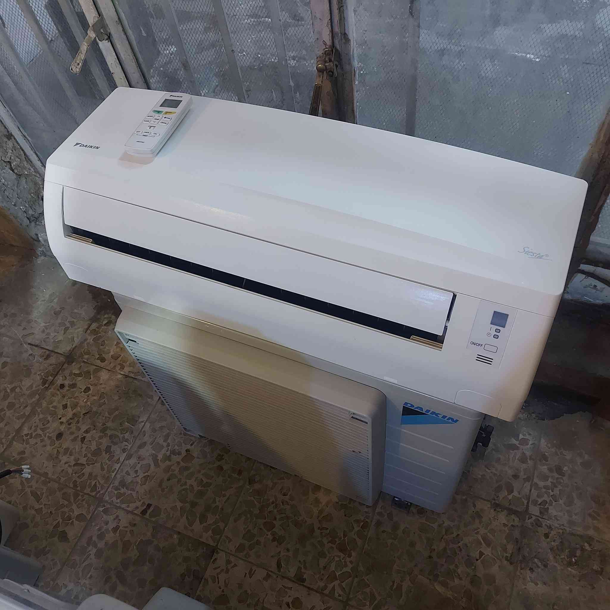 للبيع سبالت مستعمله وجديد العنوان بغداد جميلة
سبلت DAIKN واحد طن انفريتر 
نظافة ١٠٠%  ياباني الاصلي 
غاز 410 حديث يسحب ٢ امبير اقتصادي 
***********
