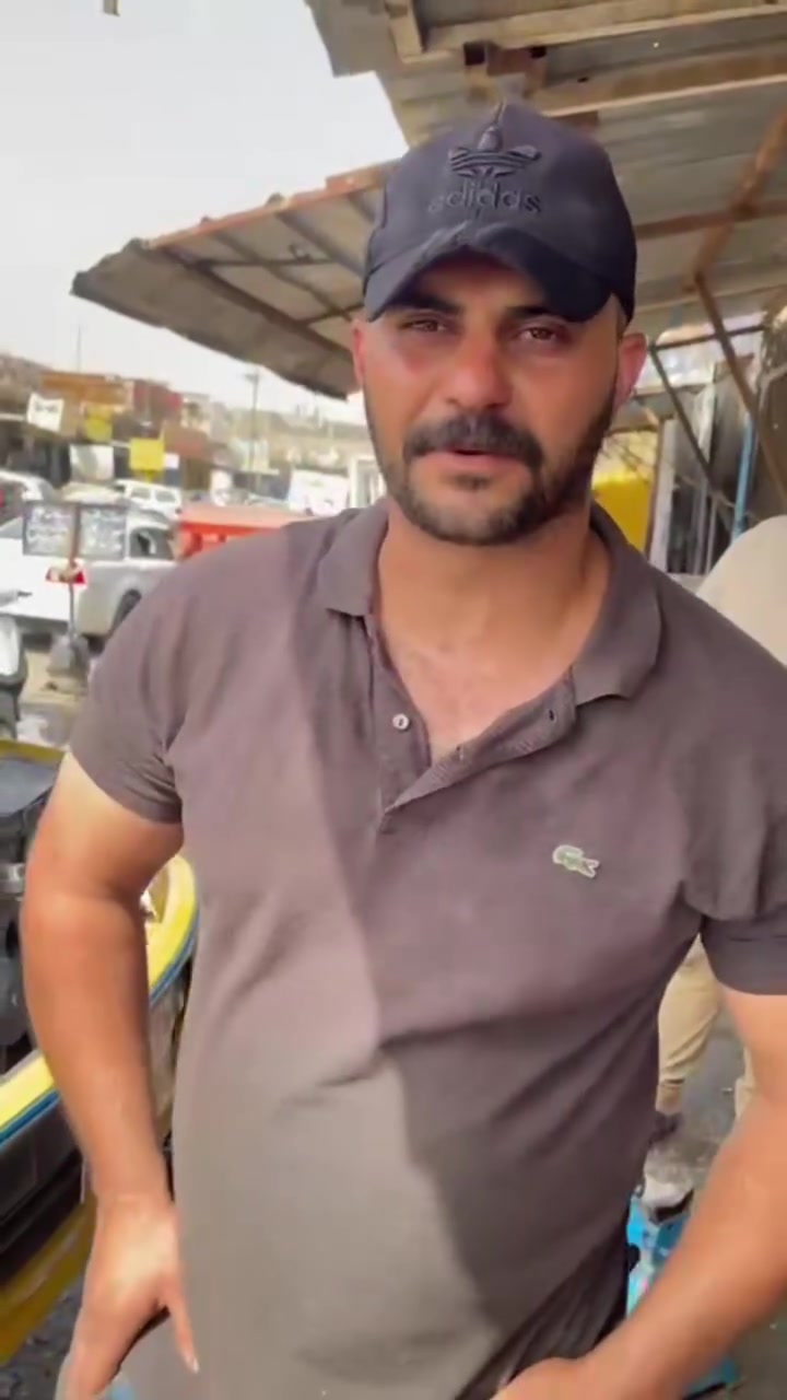 السلام عليكم ورحمة الله وبركاته
ابو فهد الحيالي 
#الجميع 
@إشارة 
***********
***********
العنوان شيخ عمر الركن المقابل مستشفى الطوارئ
