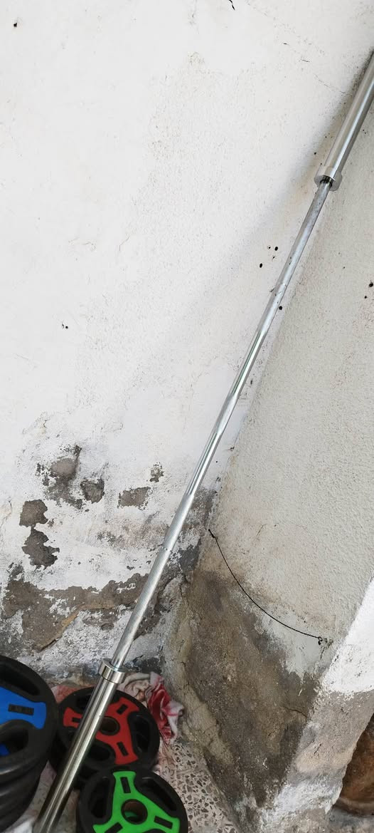 للبيع اوزان حديد فتحه عريضه  العنوان السماوه
4 اقراص وزن 20kg 
2 وزن 15kg
2 وزن 10kg 
2 وزن 5kg 
2 وزن 2.5kg 
شفت وزنه 15kg طول. 2.2 متر 
ملاحضه استعمال بيت فقط مابيهن حتة جلخ  وهاذة النوع اقراص معروف قوي ويتحمل + وزنه صحيح  ما موجود بس القاعات الحديد ملاحضه جبتهن من بغداد جديد مو مستعمل گبل الية 
***********  السماوة  السعر 250 قفل
