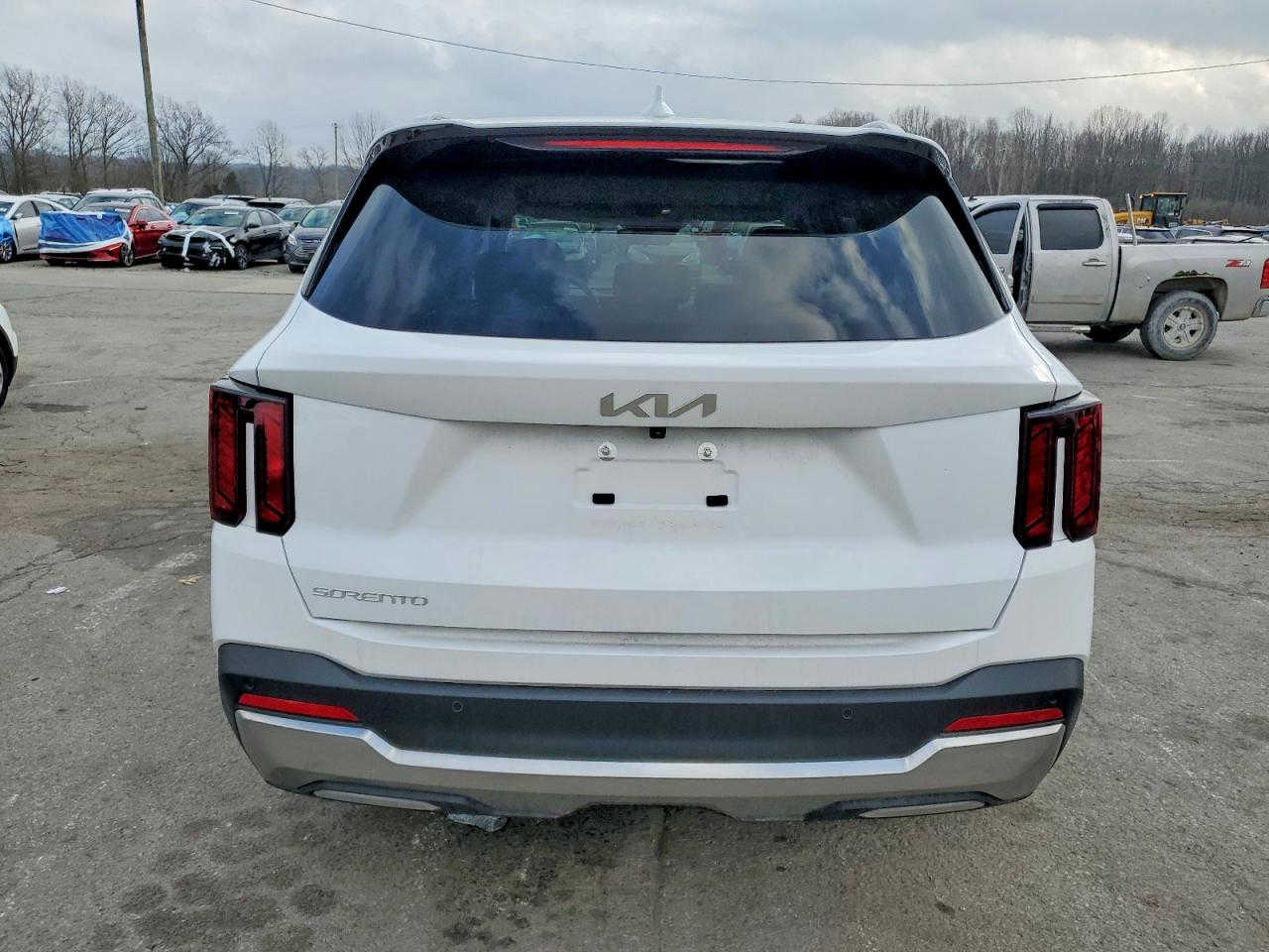 #أعـــلان_مــــــــــزاد #مكتب_بوابة_دبي
سعر نقل مخفض الى جميع الموانئ
ـ نوع السيارة : 2025 KIA SORENTO S
ـ تاريخ المزايدة : 23/3/2026 الساعة 5:00 مساء 
ـ السعر : حسب تاريخ المزايدة المذكور أعلاه: 1500$ دولار 
ـ الضرر والمواصفات : حسب الصور المرفقة
-جميع السيارات الهايبرد الكهرباء معفي
من الكمرك الضريبة والرقم مجاناً
ملاحـــظــة .. السيارات المعروضة داخل الصفحة هي مجرد نماذج بسيطة للمزاد
وللمزيد من المعلومات الحضور الساعة الرابعة عصرا الى مقر الشركة الكائن في:
شارع الحزام الاخضر المدينة المايئة- مقابيل حي العدالة #النجف_الاشرف
المكتب ***********
زيد الطفيلي***********
عبد الله الزاملي***********
للانضمام لكروب الواتساب اضغط ع رابط
https://chat.whatsapp.com/HEg5DTFOYCnFPwSoSvOuuq
