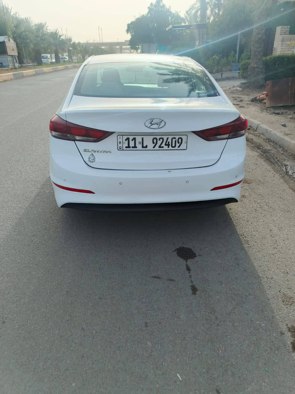 السلام عليكم 
الانتره 2018 خليجي فول مواصفات عده البصمه
محرك  2000 دوش 
مكينه وكير وتبريد وحداديه كله مكفول 
بدون حادث بدون صبغ سونار مرفق بالمنشور
سياره ع وضع الشركه جديده 
مكاني بغداد حي النصر
السعر 140 
***********
