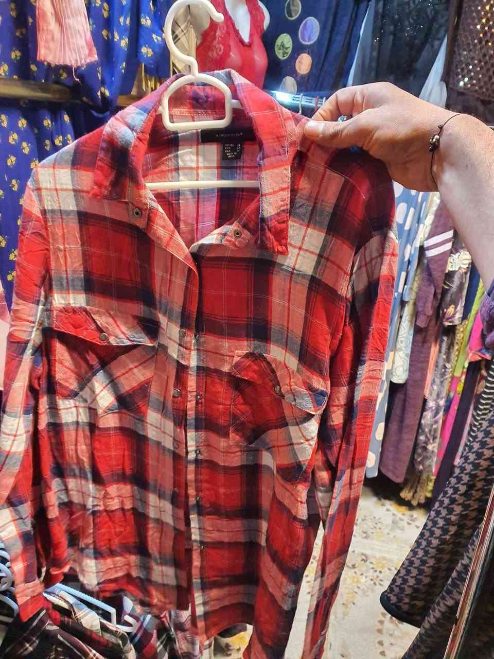 شلعه قمصان صيفي 300قميص نسائي ماملبوس سعر قطعة الفين بيش متبيع انت ربحان نطيك وياهن 20قطعه هديه شرط نضافه يفيد اهل بثوث واهل مشاريع صغيره ملاحضه تريد بيعلك نص كميه عادي


**إذا كنت صاحب هذا الإعلان وتريد حذفه لأي سبب، رجاءا أرسل رسالة إلى الدعم الفني**