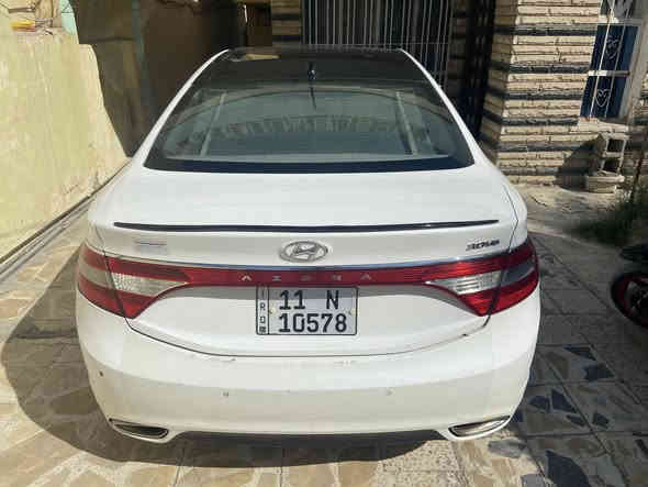 السلام عليكم 
أزيرا خليجي 2015 بغداد 
محرك 3000 سته سلندر 
عداد السرعه 130 كم 
مواصفات فول 
حادث باب وجاملغ معمرات صفحه السايق
وبيها مكانات بارد قليل  
مكاني بغداد البلديات 
السعر 112
رقم الهاتف 
***********
