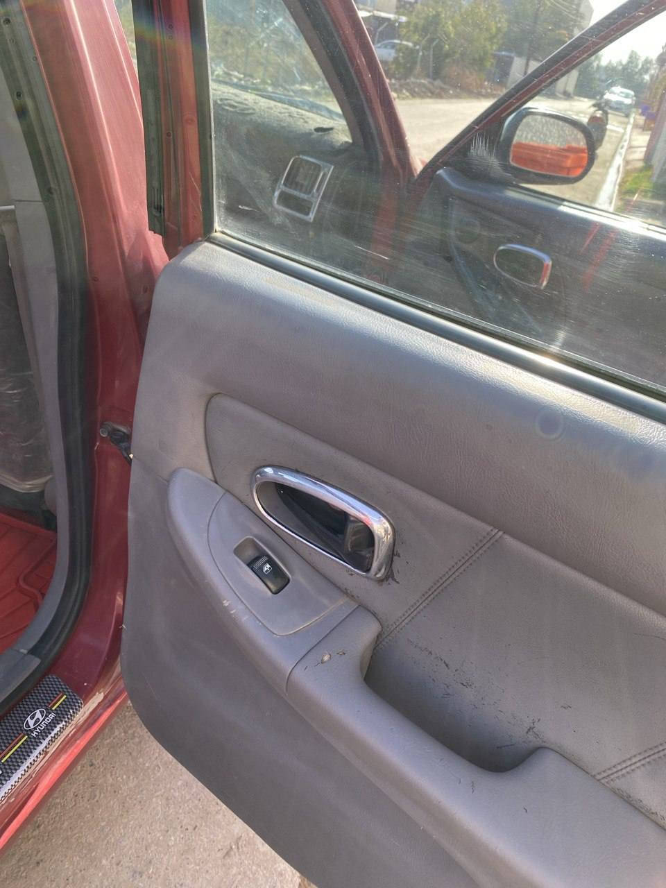 سلام عليكم
النترا وارد امريكي محرك 2000 xd2005 مصبوغه حزام 

محرك جديد بعده بالضمان مال حاويه كير مكفول تبريد تدفئه كهربائيات كله شغال صدر جديد 90 بالميه 

سعره 70 وبيهه مجال حك الجيه  شرط التحويل 

***********
