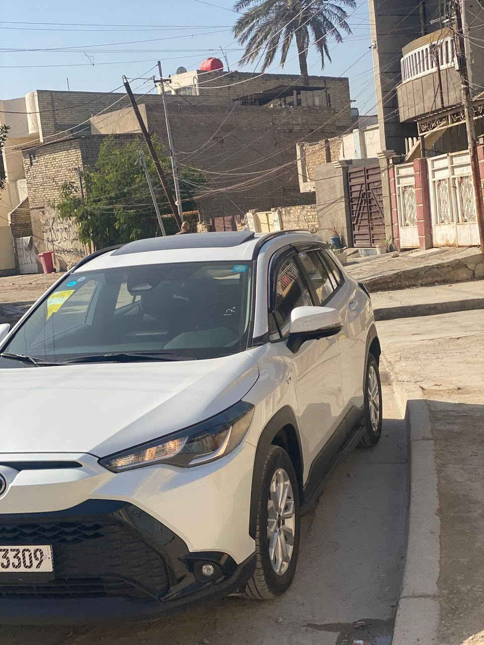 كورلا فوت لاندر  ماشيه  4000
***********             
الموصفات

موديل 2024
دخول ذكي 
بصمة تشغيل 
صندوق كهرباء 
دوسات 
كرسي كهرباء 
قطعتين تبريد
علامه سوده HEV
سبايدرات
رادار امامي
قياده فول ذاتيه
تحديد مسار 
اشاير بل مري 
مكينه 2000 هايبرد
فتحه سقف سلايت 
هندبريك بصمة
داخل اسود اصلي 
وضعيات قياده ٣ 
كامرات ٥ ٣٦٠ 
باقي الموصفات المعروفه ***********
