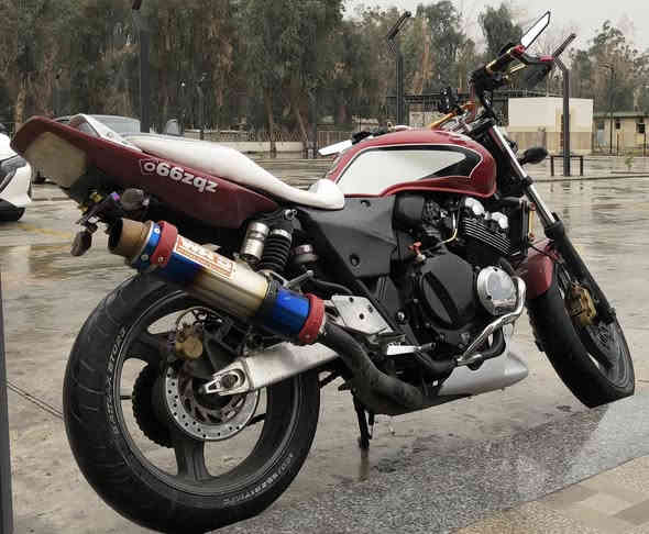 Cb400 سيبي للبيع
مكفول كفالة عامة 
اوراق اصولية 
جيل ثالث 2010 هايبر سكيورتي
كابريتر ١٦ ولف اول ثاني ثالث بطناش
الدراجة احلى من الصور مكاني موصل 
للاستفسار ***********
