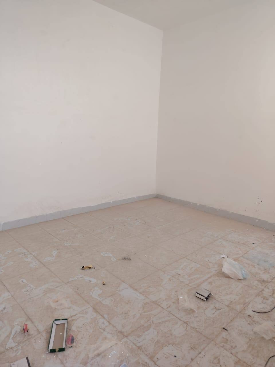 يعلن مكتب ال الاخوين  عمود 291بضبط 

بيت مساحه 60م #طابو_زراعي سند 25

#قريب_شارع_لحولي 

(عنوان لمكتب   مقابل قريه لغدير) 
(  عمود 291بضبط مكتب ل الاخوين                                    

بيت جاهز مفتاح 🔑 
أساس وسقف صب مركزي 

منطقه كامله السكن #شوارع_تبليط 

غرفه + صاله + مطبخ معزول + صحيات 

#مدارس // ماء//. كهرباء//. تبليط  /. خط مولد ذهبي 

وتساب
***********
السعر ب20مليون بيه مجال 
ملاحظه// توجد لدينا كل المساحات من دور او قطع النجف, العراق
