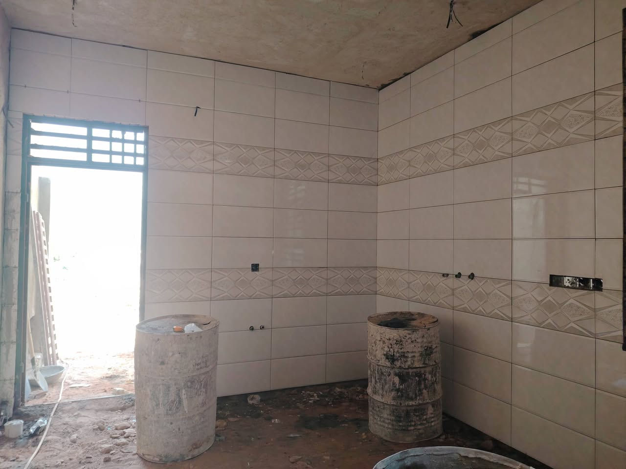يا الله يا رزاق
خلفة سيراميك شغل درجة اولة عاليزر نشتغل سيراميك عالعضم والبخ وبالمادة كلو باسعار مناسبة داخل النجف
***********
