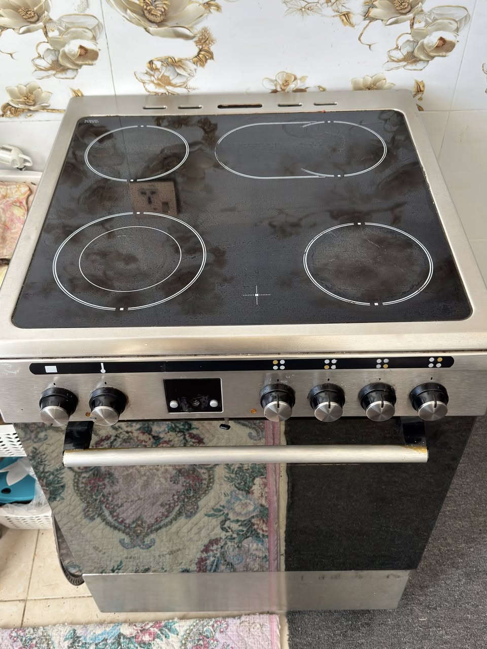 📢 للبيع أجهزة كهربائية مستعملة في أربيل  

يتوفر للبيع أجهزة كهربائية مستعملة بحالة ممتازة ونظيفة جدًا، جميعها شغالة بدون أي مشاكل وجاهزة للاستخدام مباشرة:   

✔ استعمال بسيط  
✔ فحص وتجربة قبل الشراء  
سعر الثلاجة 200 الف ماركة Electrolux
سعر المجمدة 150 الف ماركة Arçelik
سعر الطباخ 150 الف ماركة أوروبية 
السعر قابل للتفاوض
📍 الموقع: أربيل باداوة  
📩 للتواصل يرجى المراسلة على الخاص أو واتساب
***********
