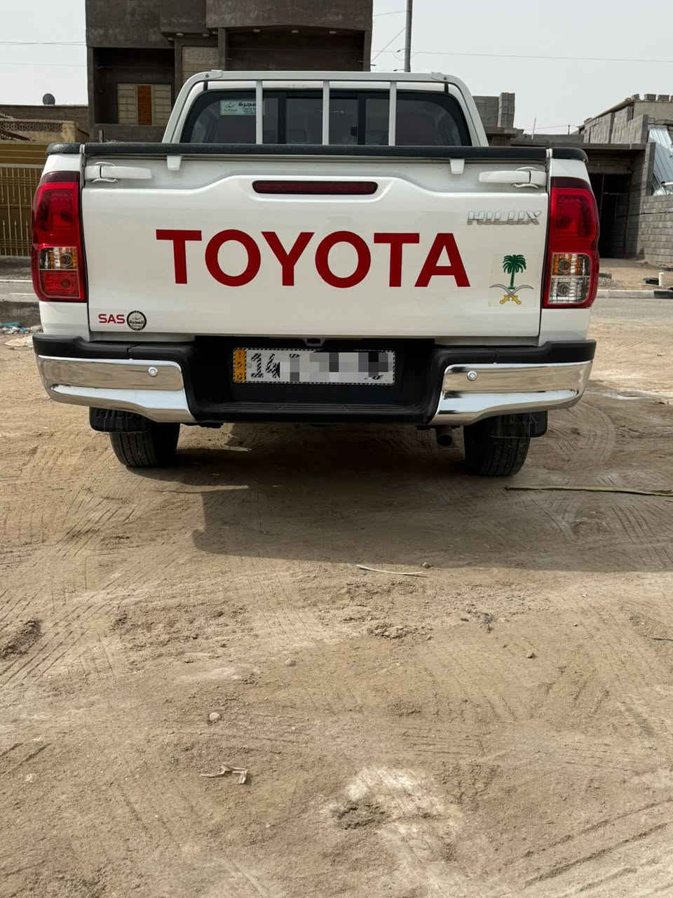 السلام عليكم..للبيع بيكم فلونزاء هايلوكس مديل 2025 بااسمي سياره زيرو جديده ماشية 20 الف. بيه خط بشركه
الاتصال ***********
