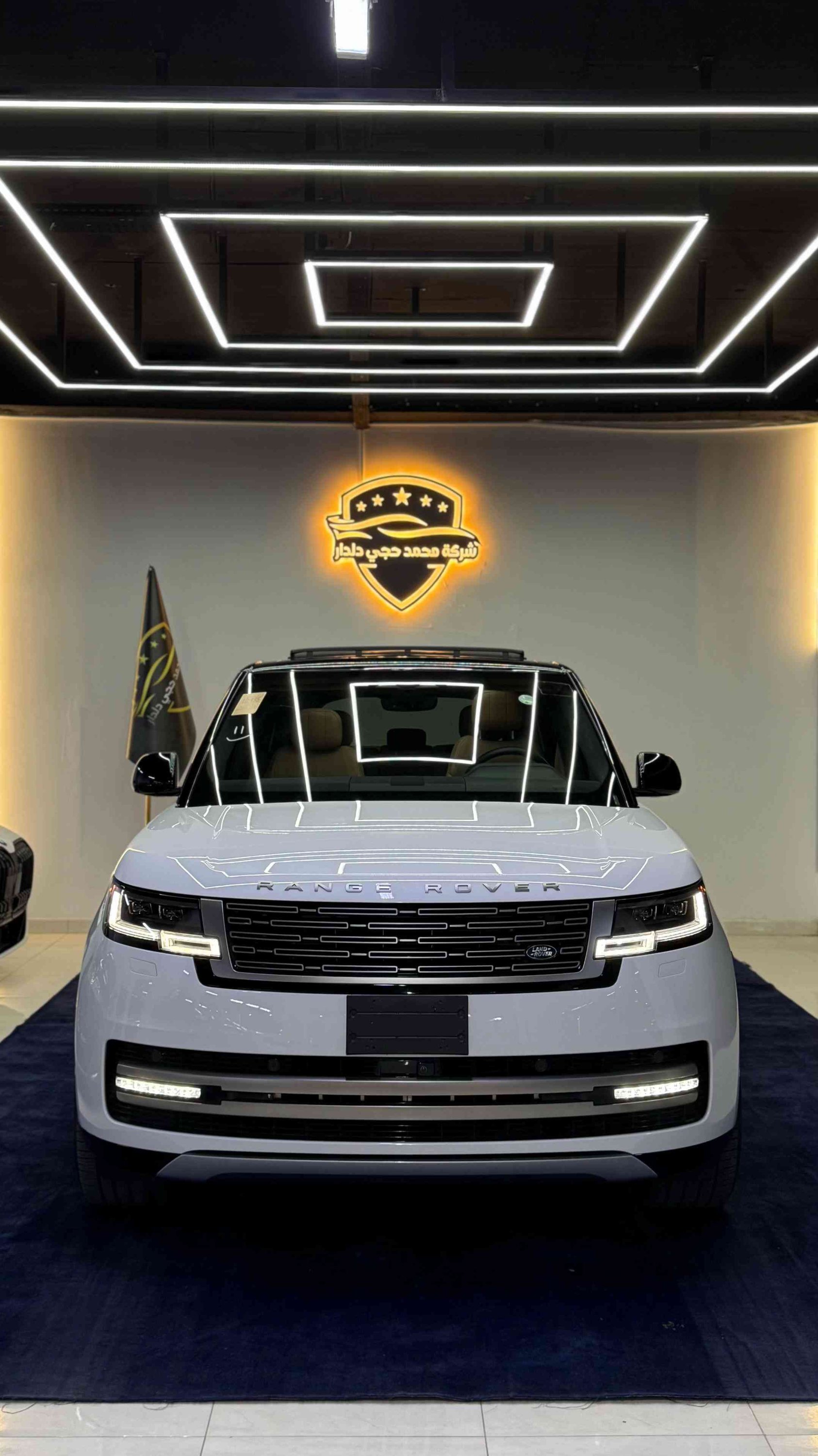 RANGE ROVER VOGUE 2024 clean title Black edition 18,000mil Sport edition Usa import Call for price: *********** *********** مشاهير_تيك_تول عرب_تيك_توك_امريكا #بغداد#

