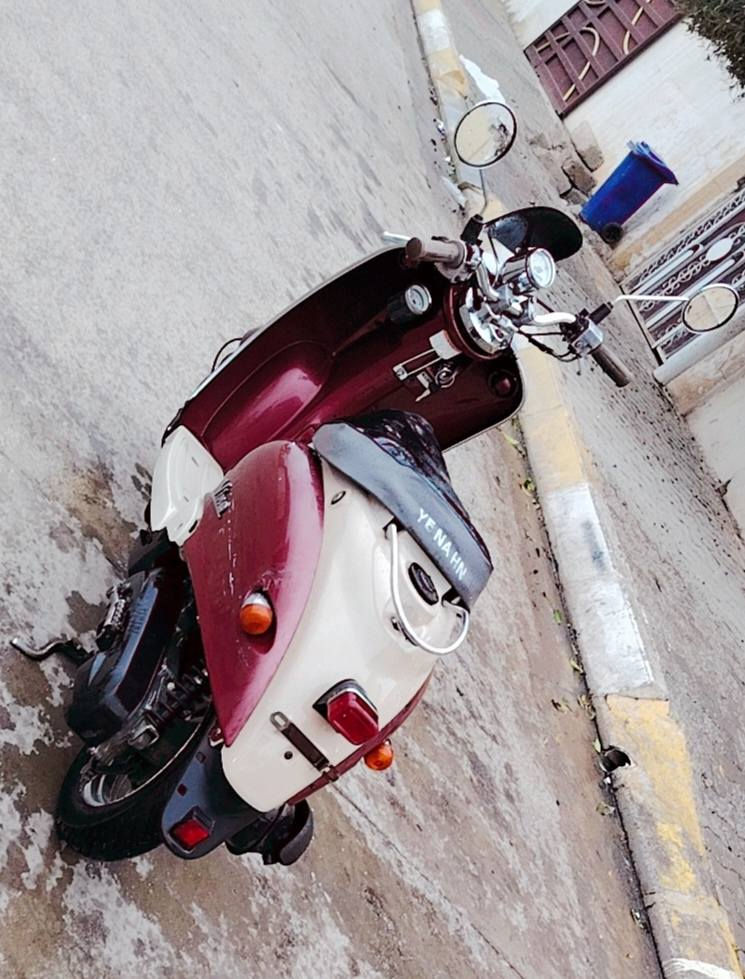 دراجة عبد الحليم للبيع شرط محرك كابرتر صالنص بلادي او سلف شغال كلش نضيف كل على بلادي سعر 500 رقم موبيلي ***********
