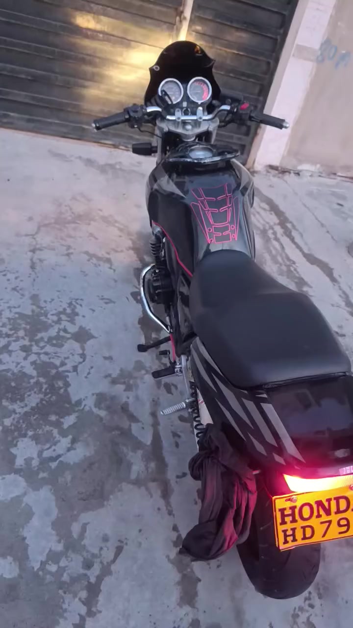 فرۆشتن CB400 مەکینە کەپس مۆدیل 2000 لە هەولێرم    *********** 
لبیع سیفور مودیل 2000 مکینە کپس مکان اربیل
***********
