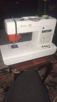 مكينة خياطة • ياباني براذر كومباكت • ١٤ نوع تطريز