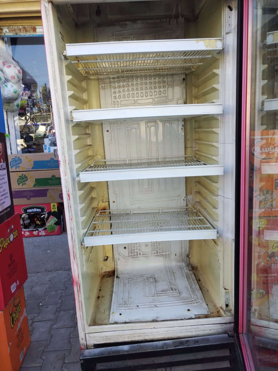 سلام عليكم عارضه للبيع سعره 200 بيه مجال ***********    هاذه رقمي مكاني بغداد
