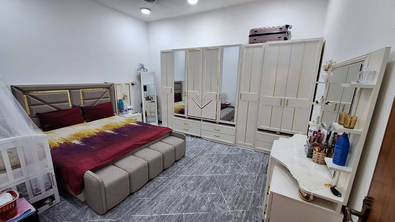 بيت للبيع مع الاثاث
التنومه قرب السوك شارع 4 

اسم المنطقه حي الامام الرضا

مساحه البيت 90 م

بنيان جديد 2024

طابو زراعي سند 25 بسم عراقي المالك قويب علي
سعر 68 وقابل لتفاوض
هاتف *********** البصرة, العراق
