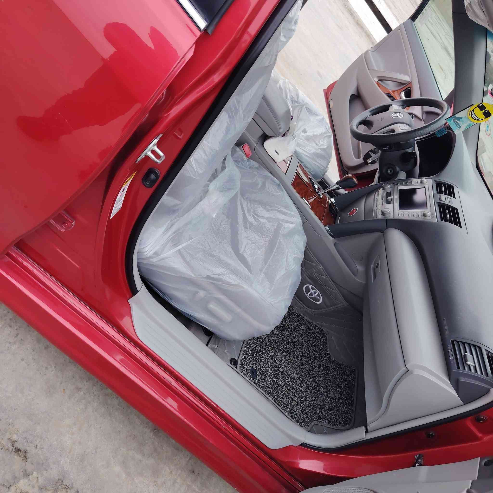 كامري موديل ٢٠١١ فول كشنات جلد كشنات كهرباء كشنات هيتر فتحة رقم اربيل شرط التحويل والغرامات تدفئه وتبريد فول صدر جيد جدا  تايرات جدد شرط كير ومحرك،، العنوان سامراء السعر ١٢٥ وبيهة مجال حك قطعتين صبغ بدون دواخل الجية والاتصال ***********
