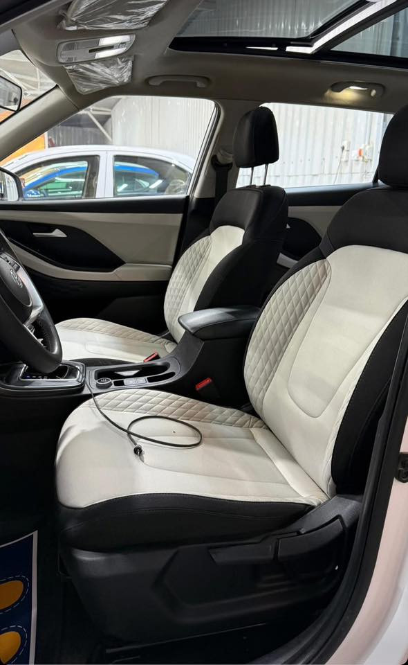 السلام عليكم
هونداي كريتا 2024 خليجيه للبيع رقم بابل
سيارة مكفولة محرك 1.5 دبل نوزل
السيارة فول مواصفات :
1: بانوراما و تو كلر 
2: بصمة تشغيل ودخول 
3: شاشة جبيرة وتدعم نظام الكار بلي وشاشة عدادت متغيره
4: شاحن لاسلكي وهاندبريك بصمة و اتو هولد 
5: ABS ومانع انزلاق
6: انارة داخلية لد ابيض
7: تشغيل عن بعد 
8: تحكم ستيرن
9:شفتات كير بالستيرن 
السعر :165💲 وبيها مجال بسيط
📍بابل / الحله 
📞 ***********
