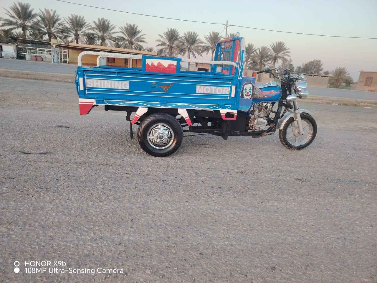 السلام عليكم ستوته للبيع موديل 18مكينه 23اوراق اصولي مكفوله كفاله عامه كهربائيات كله شغاله السعر مليون400 وبيها مجال العنوان بابل الشوملي الرقم ***********
